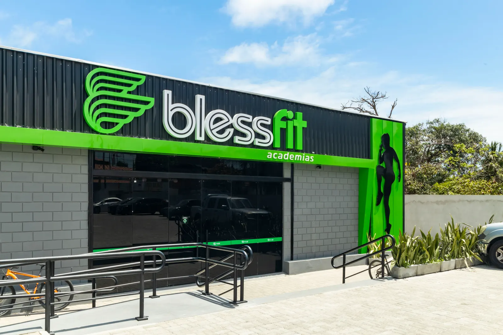 Blessfit Academias — adesivo de fachada Arte Final Brasil